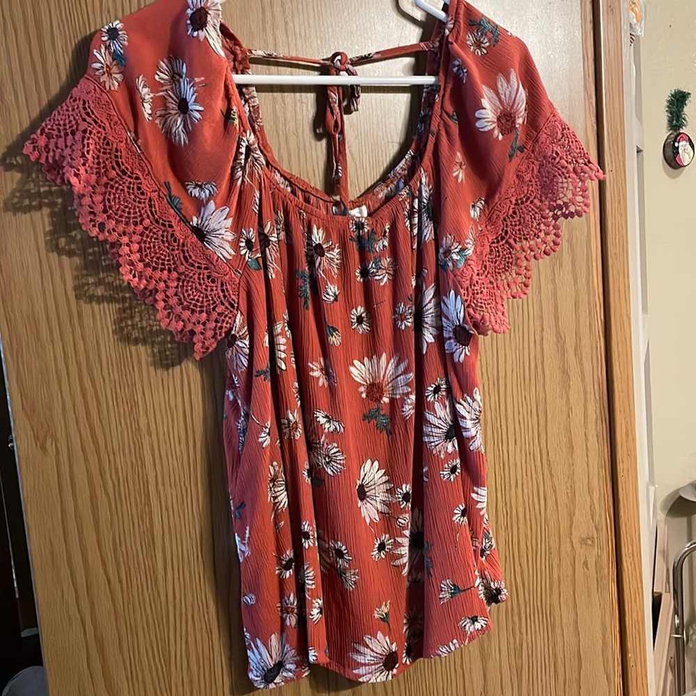 New without tags Maurice’s size L